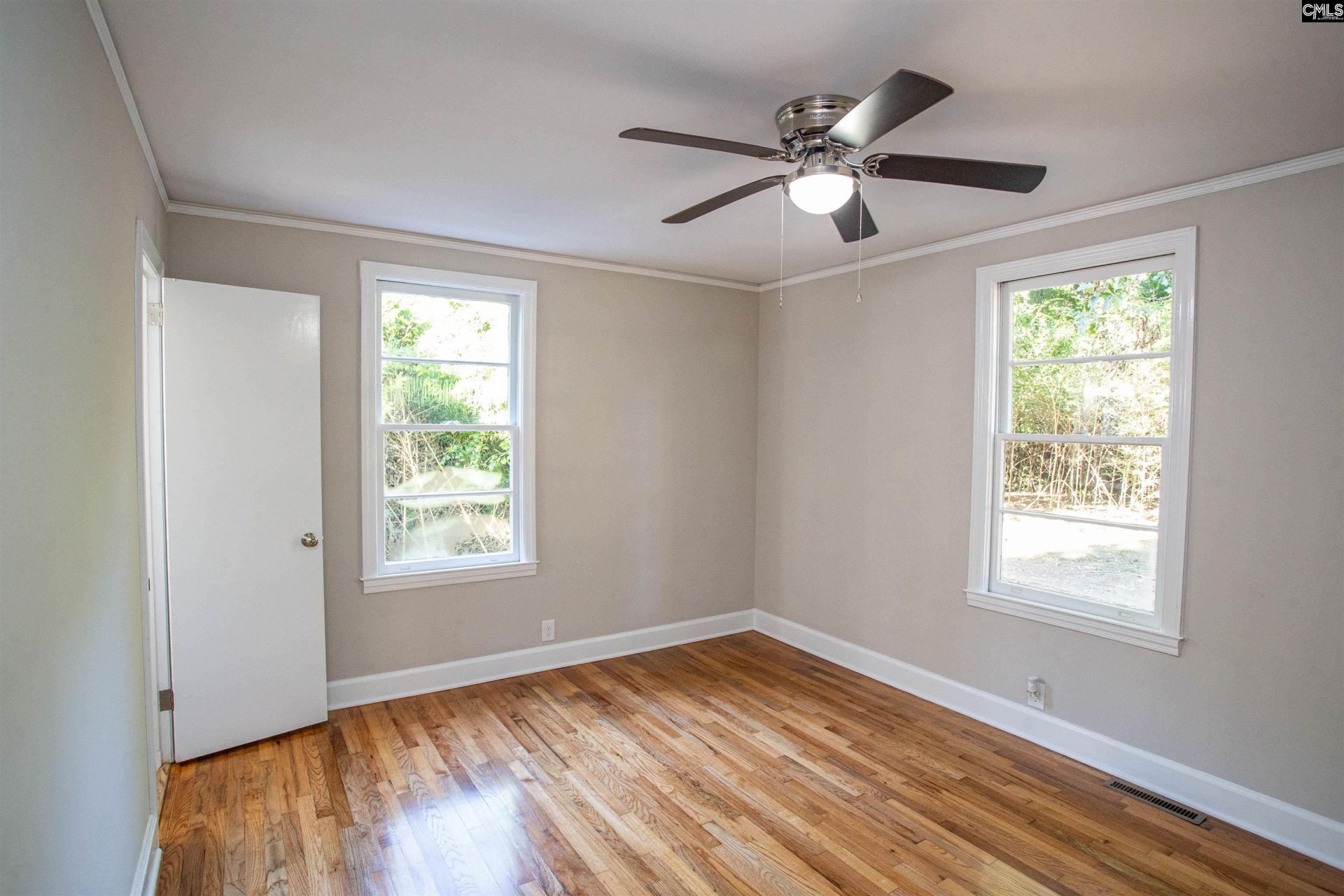 710 Douglas Street  Photo 15