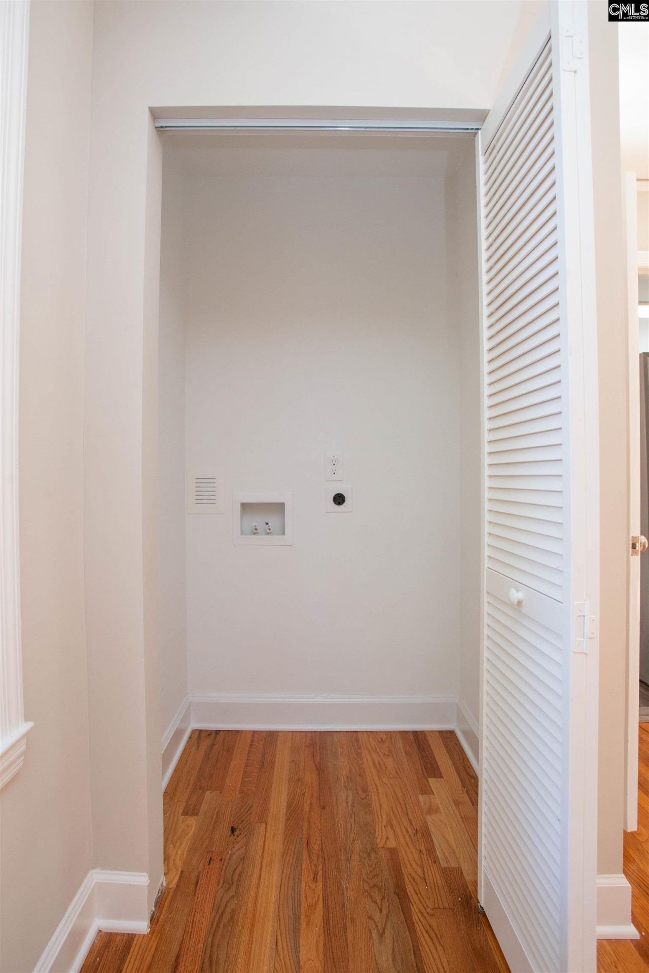 710 Douglas Street  Photo 18