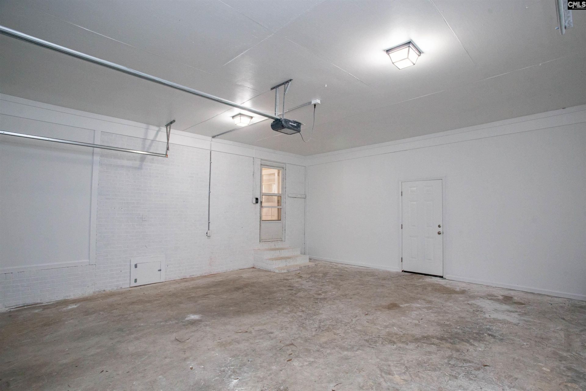 710 Douglas Street  Photo 25