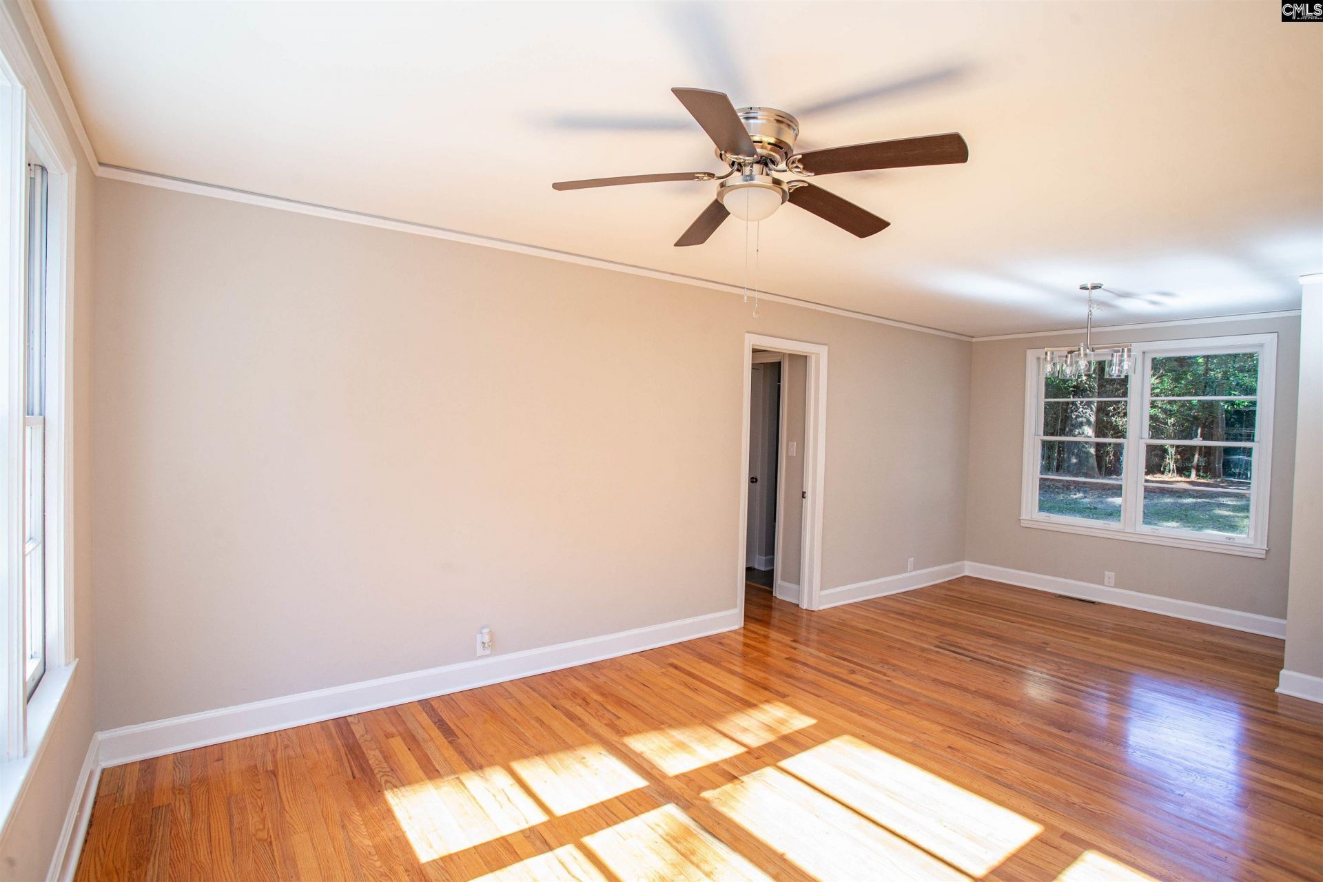 710 Douglas Street  Photo 4