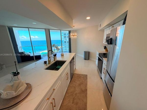 16485 Collins Ave , Unit 932, Sunny Isles Beach, FL 33160