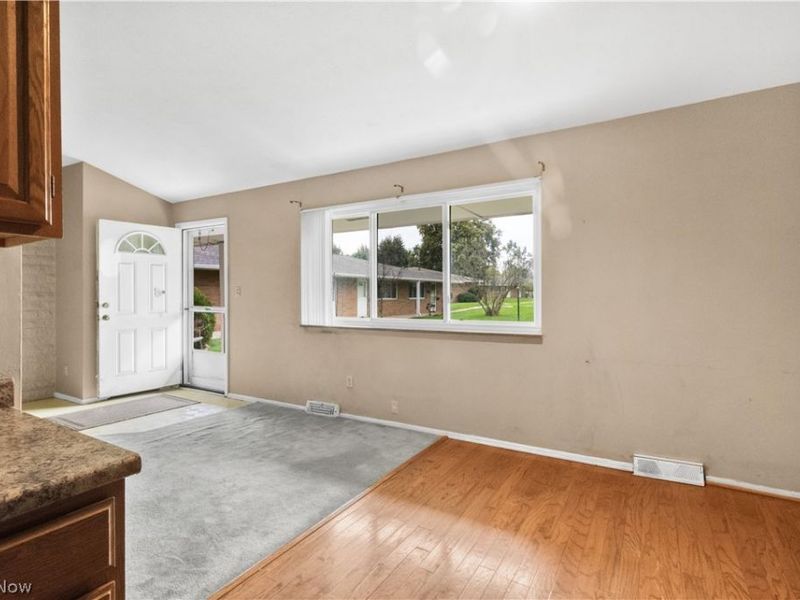 21884 River Oaks Drive, Rocky River, OH 44116 Photo 3