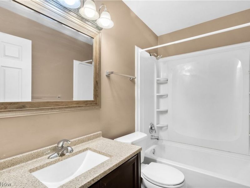 21884 River Oaks Drive, Rocky River, OH 44116 Photo 8