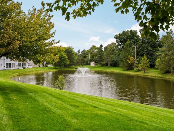 1729 Weatherstone Drive, Ann Arbor, MI 48108