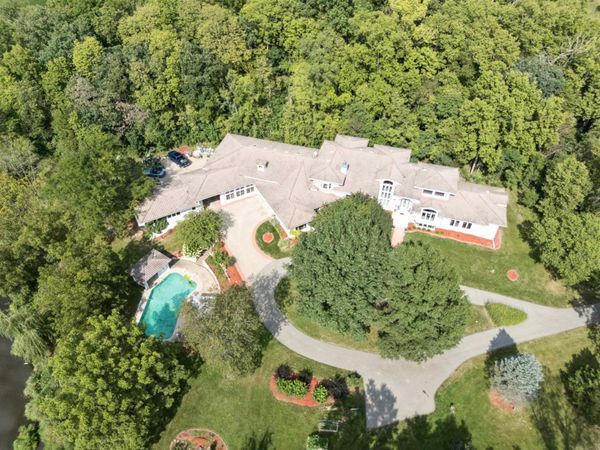 17716 Route 3 Road, Durango, IA 52039