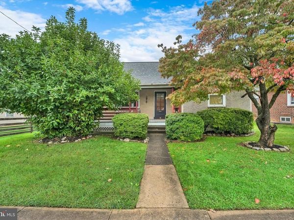 210 E HOWARD STREET , STOWE, PA 19464