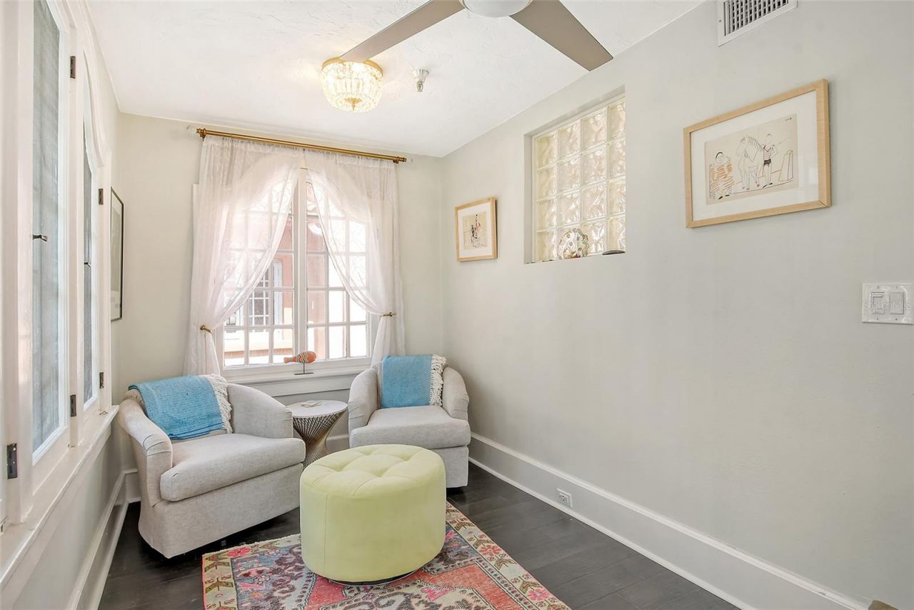 1221 N Palm Avenue, Unit 305, Sarasota, FL 34236 Photo