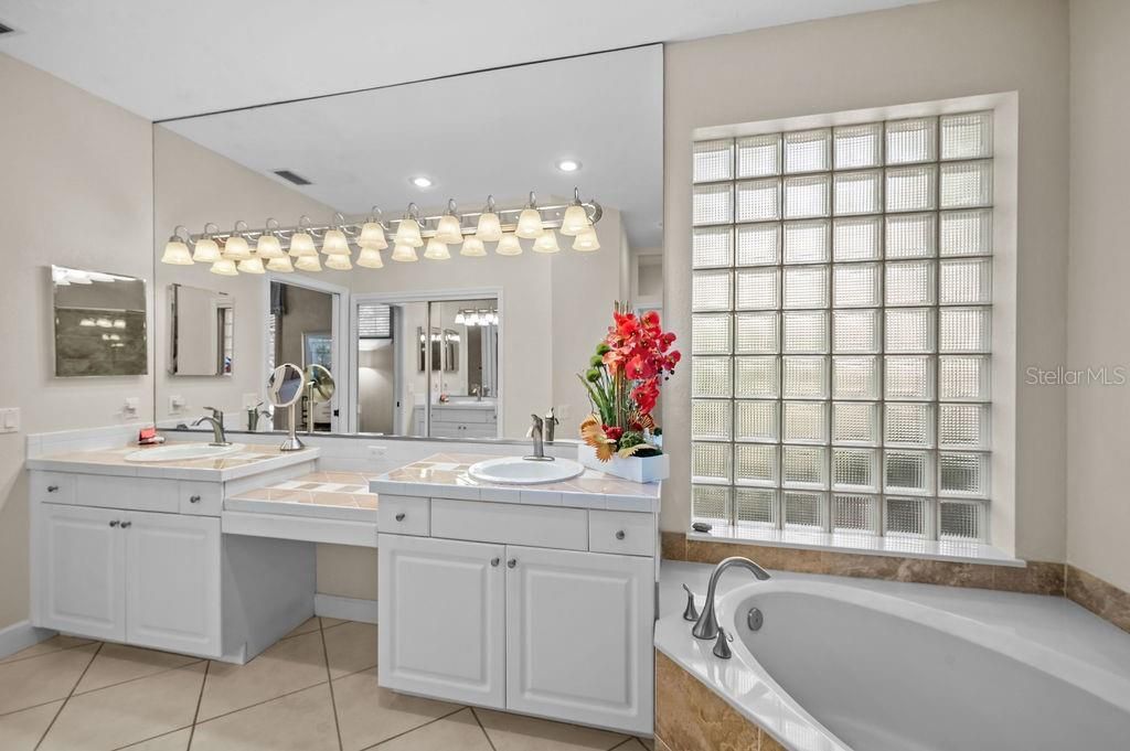 7117 Victoria Circle, University Park, FL 34201 Photo