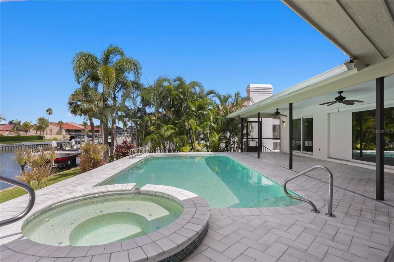 4995 58th Avenue S, Saint Petersburg, FL 33715 Photo