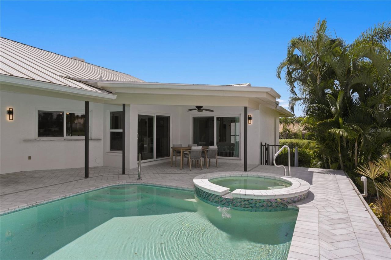 4995 58th Avenue S, Saint Petersburg, FL 33715 Photo