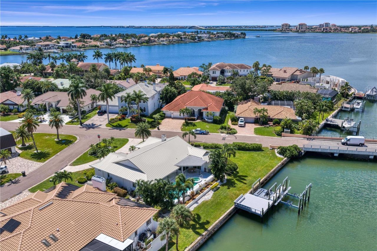 4995 58th Avenue S, Saint Petersburg, FL 33715 Photo