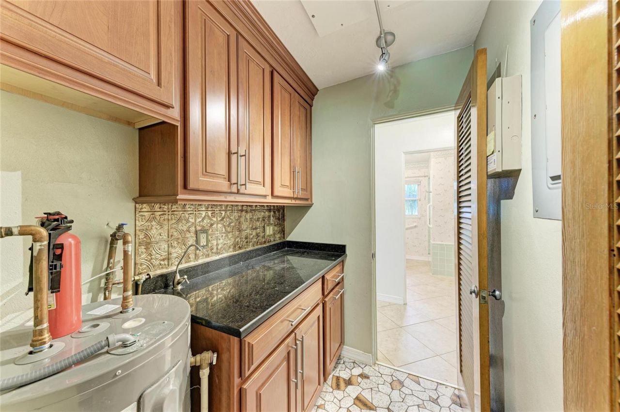 319 20th Street E, Bradenton, FL 34208 Photo