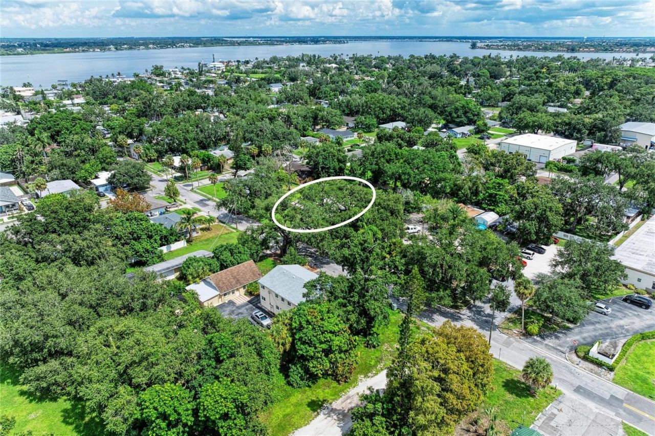 319 20th Street E, Bradenton, FL 34208 Photo