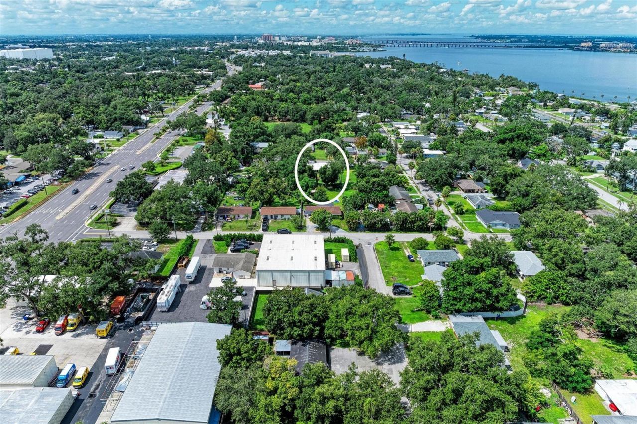 319 20th Street E, Bradenton, FL 34208 Photo
