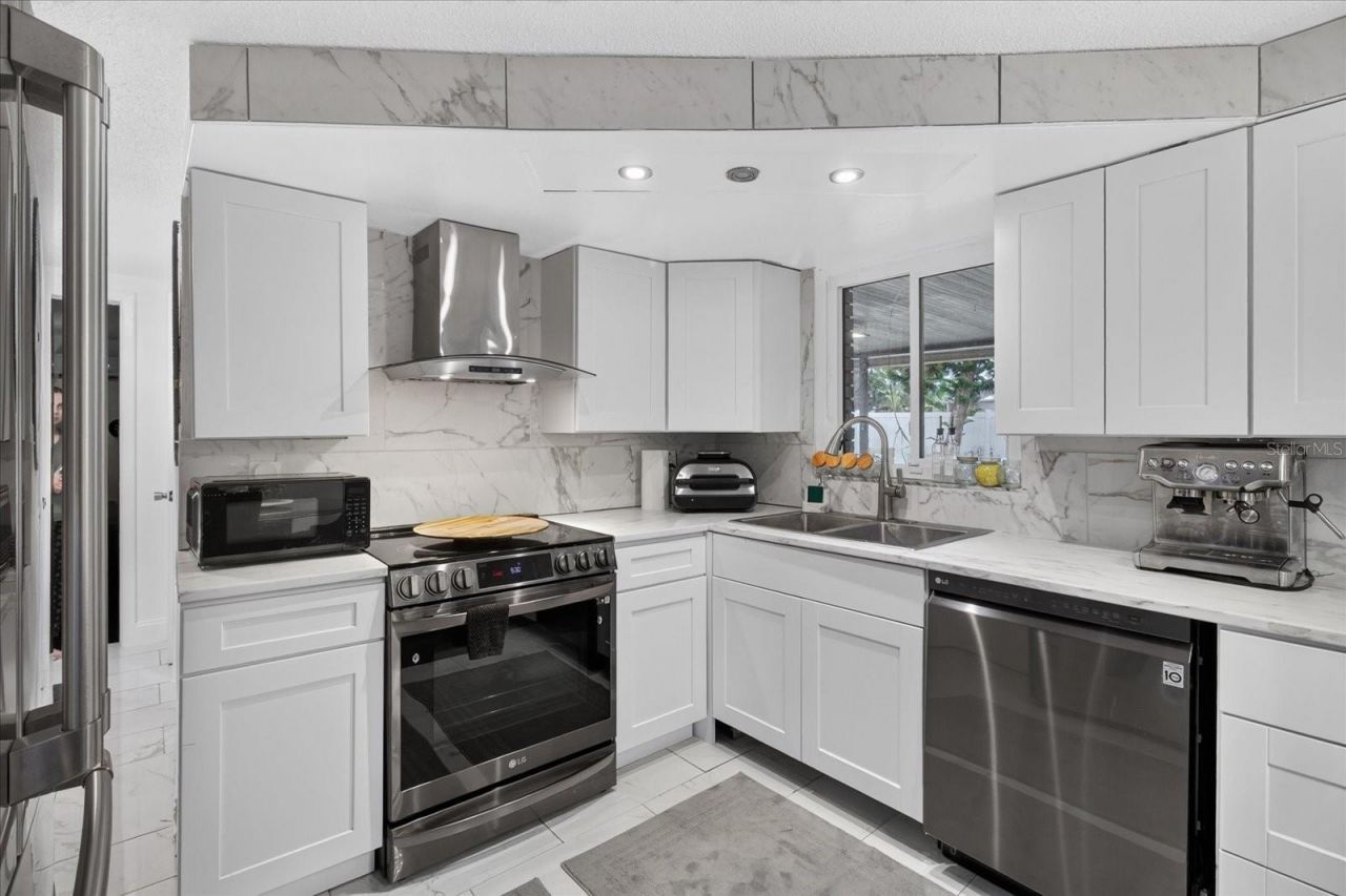 9440 Rainbow Lane , Port Richey, FL 34668 Photo
