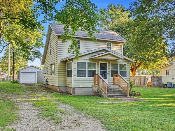 317 E Woodland Street, Marcellus, MI 49067