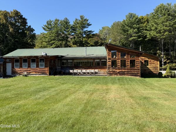 7158 U.S. Route 9, Elizabethtown, NY 12932