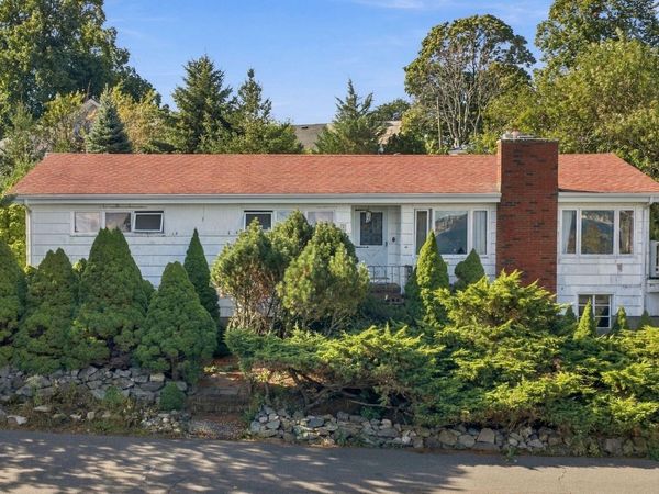 25 Maolis Road, Nahant, MA 01908