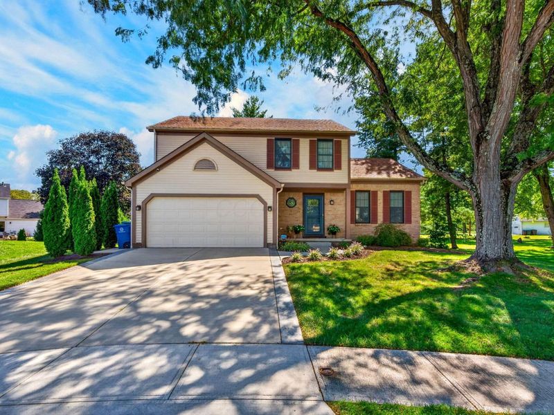 1647 Preston Woods Court, Columbus, OH 43235 Photo 2