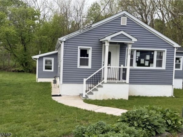 310 6Th St, Belvidere, NJ 07823