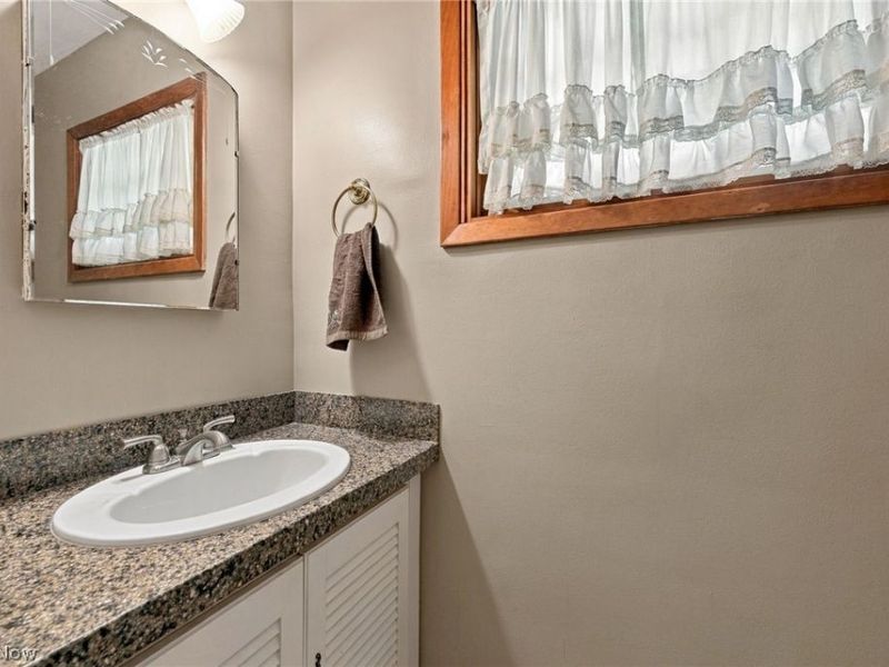 8593 Wiese Road, Brecksville, OH 44141 Photo 11