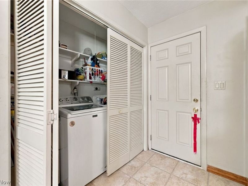 8593 Wiese Road, Brecksville, OH 44141 Photo 12