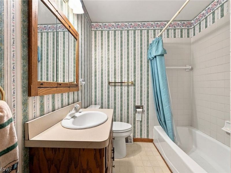 8593 Wiese Road, Brecksville, OH 44141 Photo 20