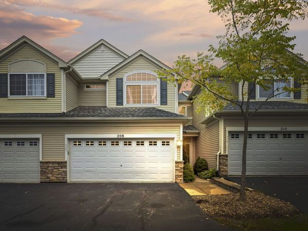 208 Timber Trails Boulevard , Gilberts, IL 60136