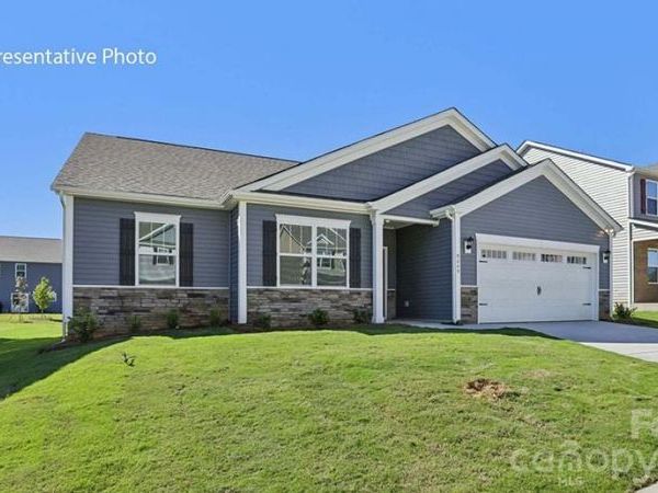 126 Freshwater Pond Way , Mooresville, NC 28117