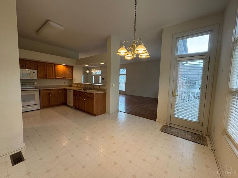 58 Stonehaven Drive, North Bend, OH 45052 Photo 4