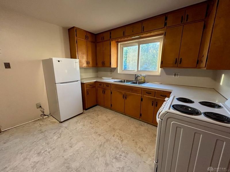 4270 Parkway Drive, Dayton, OH 45416 Photo 5