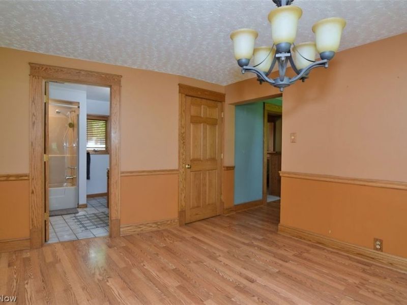 3795 Irving Park Avenue, Woodmere, OH 44122 Photo 14