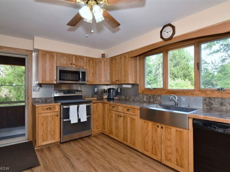 3795 Irving Park Avenue, Woodmere, OH 44122 Photo 16
