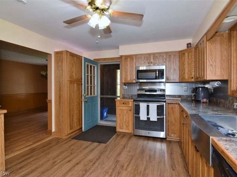 3795 Irving Park Avenue, Woodmere, OH 44122 Photo 17