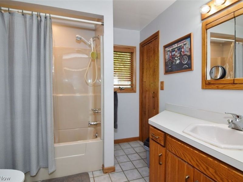 3795 Irving Park Avenue, Woodmere, OH 44122 Photo 23