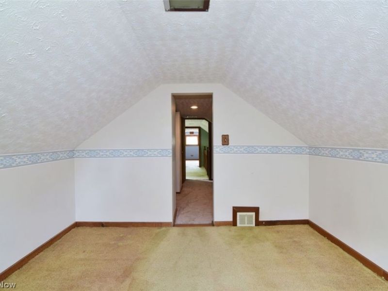 3795 Irving Park Avenue, Woodmere, OH 44122 Photo 28