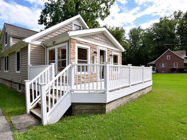 3795 Irving Park Avenue , Woodmere, OH 44122