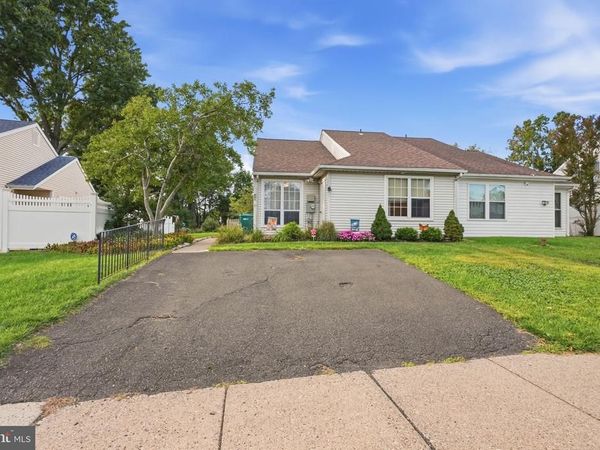 231 OAK RIDGE DRIVE , LANGHORNE, PA 19047