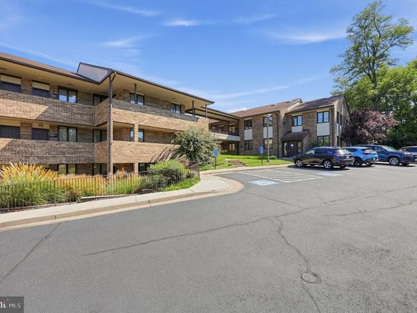 2915 HUNTER MILL ROAD, Unit 19, OAKTON, VA 22124