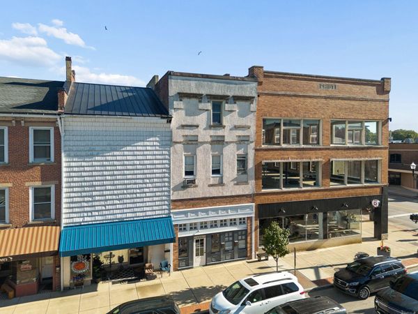 106 W Main Street , Circleville, OH 43113