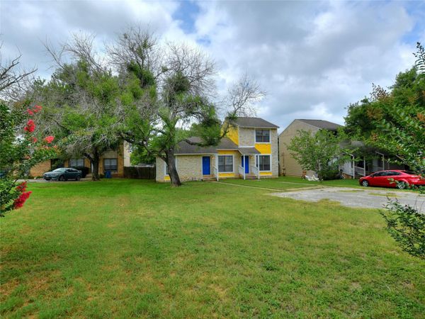 116 Hillside DR , Unit B, Elgin, TX 78621