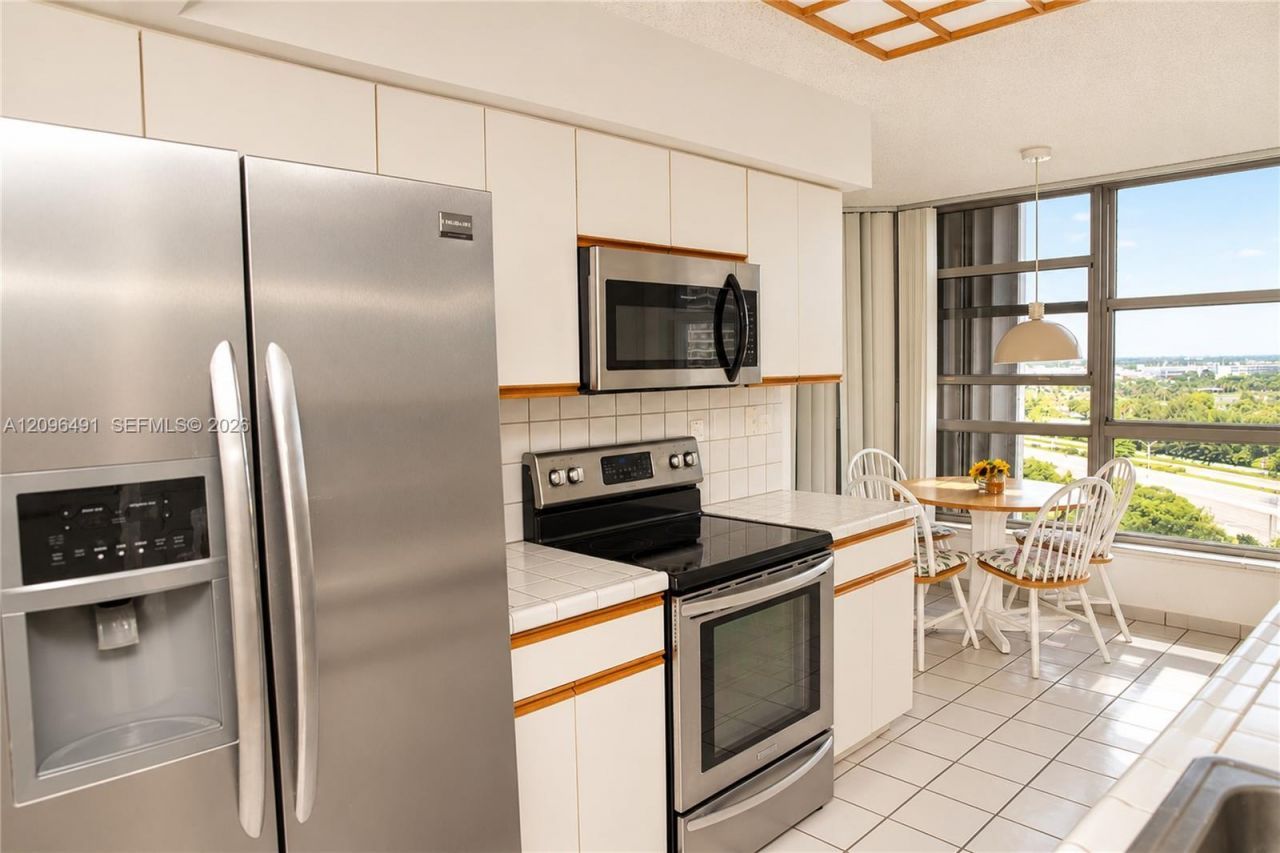 3500 Mystic Pointe Dr , Unit 1503, Aventura, FL 33180 Photo