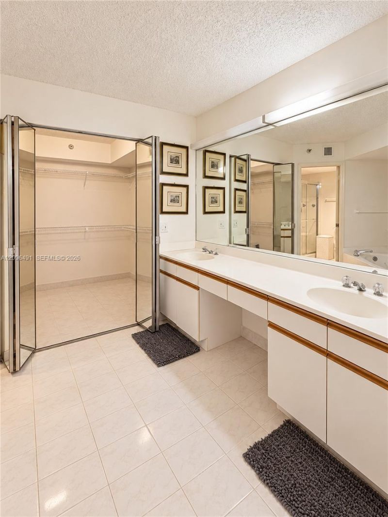 3500 Mystic Pointe Dr , Unit 1503, Aventura, FL 33180 Photo