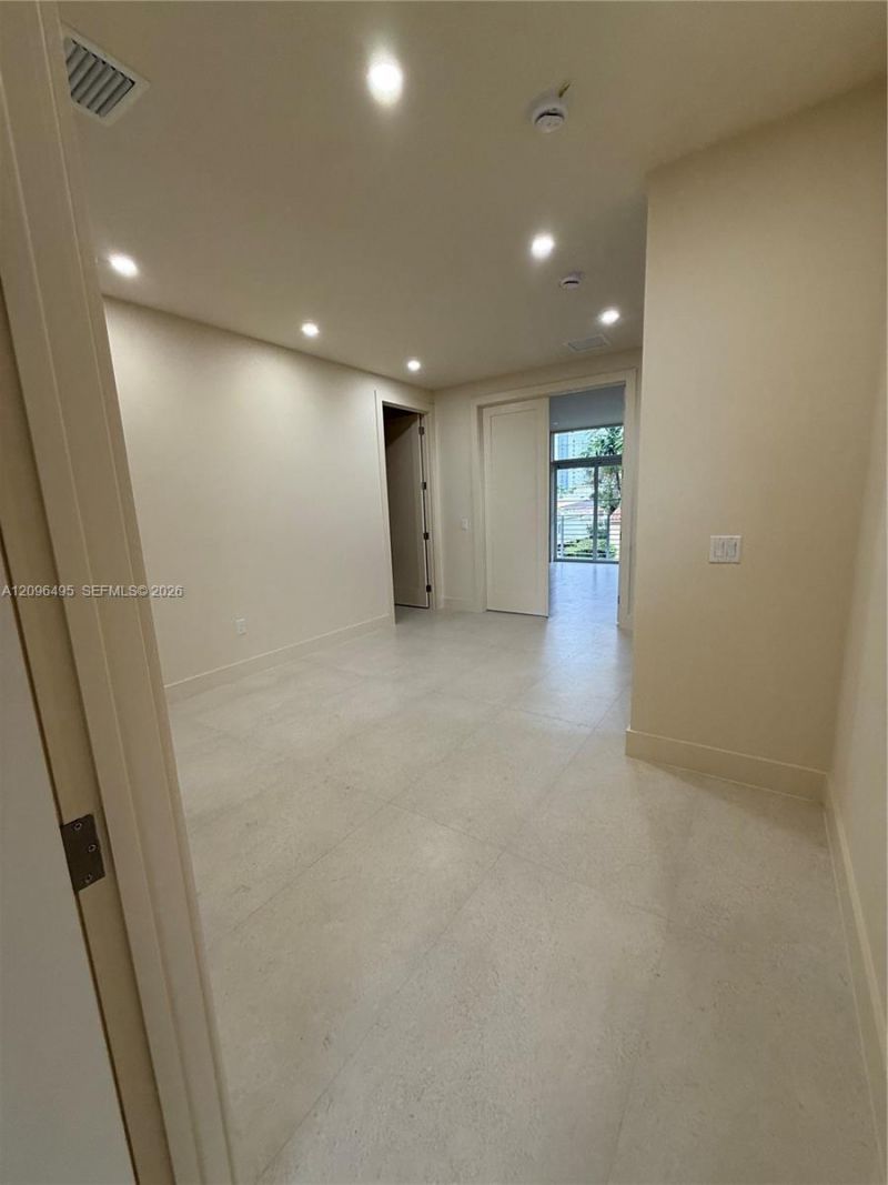3240 SW 20th St , Miami, FL 33145 Photo