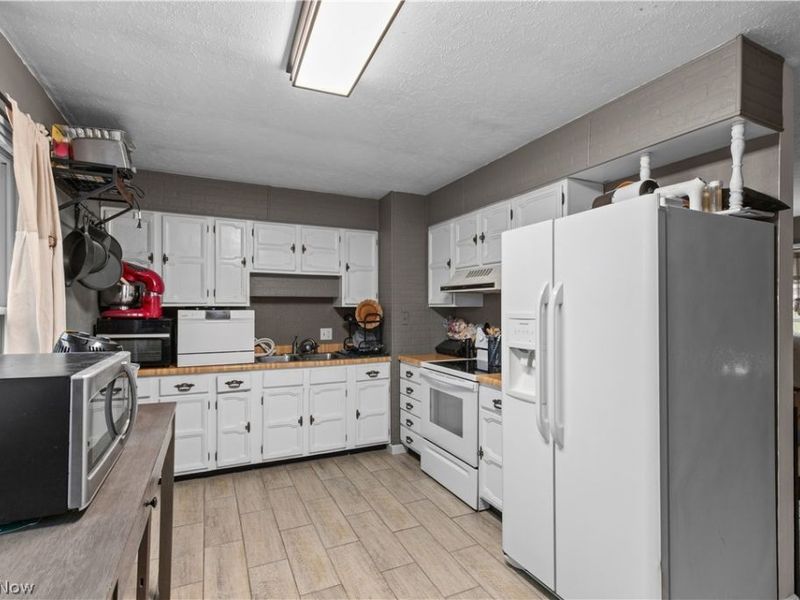 62120 Rolling Hills Lane, Shadyside, OH 43947 Photo 13