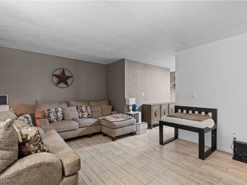 62120 Rolling Hills Lane, Shadyside, OH 43947 Photo 8