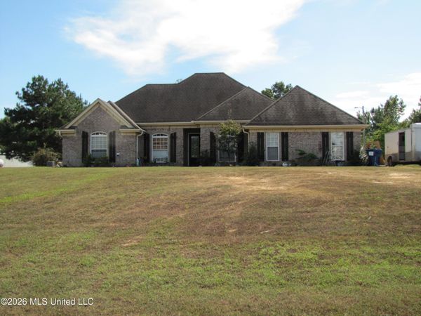 624 Moore Loop, Byhalia, MS 38611