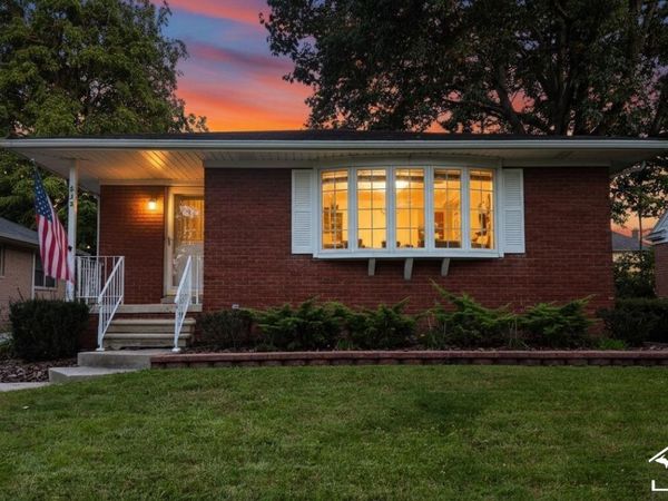 652 Godfroy Avenue, Monroe, MI 48162