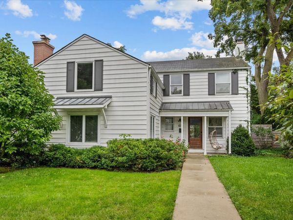 618 Melrose Avenue , Kenilworth, IL 60043