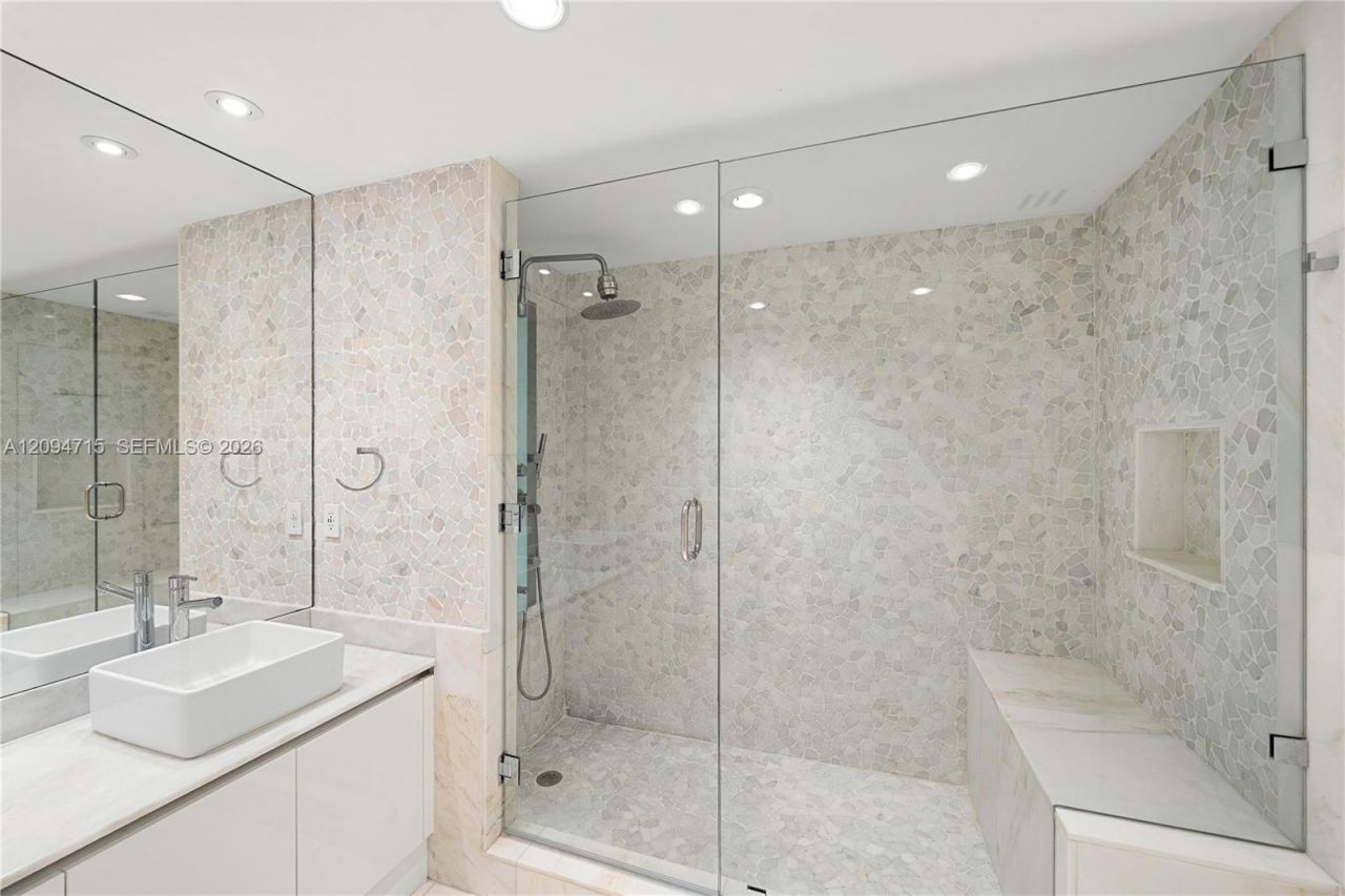 601 NE 36th St , Unit 1612, Miami, FL 33137 Photo